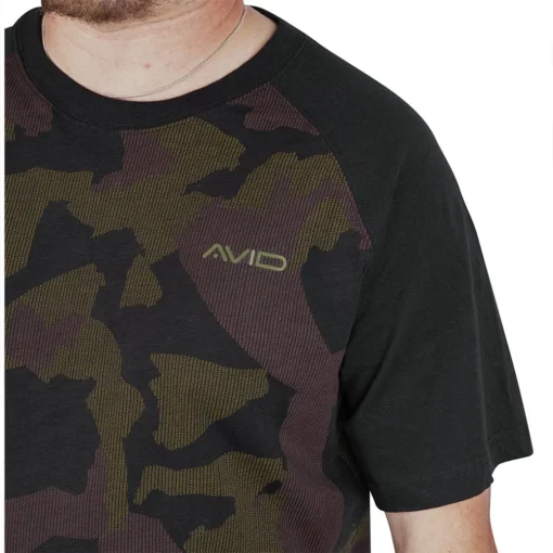 Avid Carp Distortion Lite Kurzärmeliges T-shirt -Avid Carp avid carp distortion lite kurzarmeliges t shirt 2